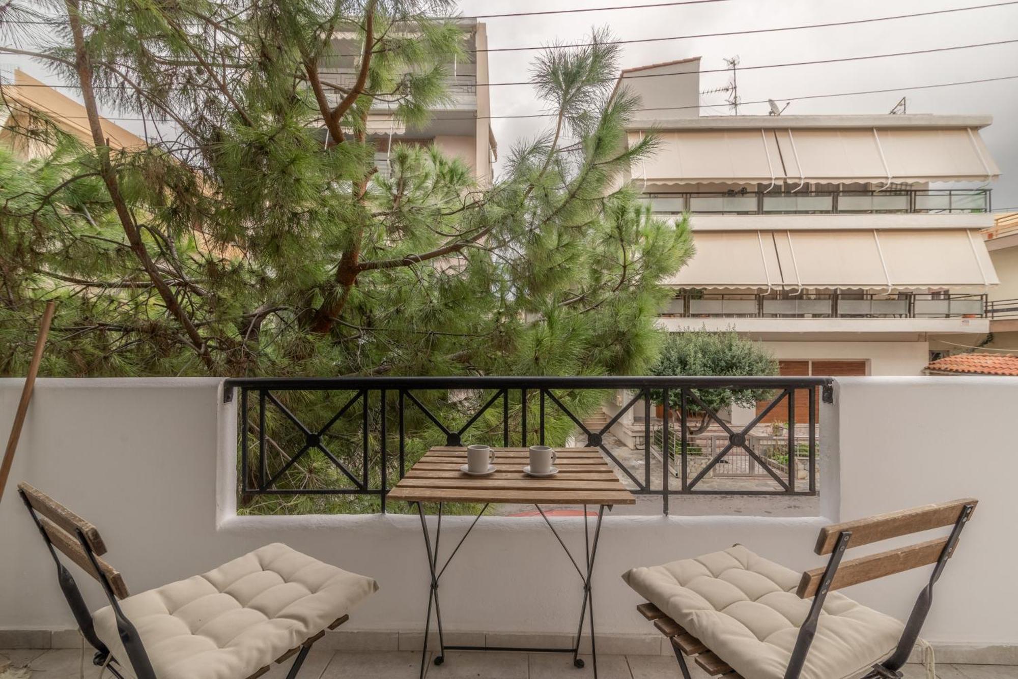 Misty Grey Apartment Near City Centre Heraklion  ภายนอก รูปภาพ